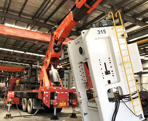 昌江附近随车吊出租，轻松解决运输难题