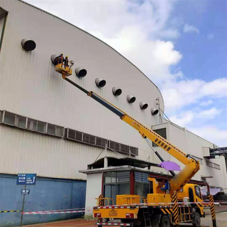 昌江高空作业车出租服务：专业广告牌安装解决方案