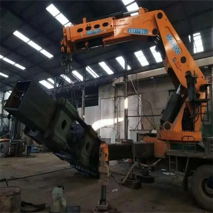 昌江130吨折臂吊车出租吊机租赁附近电话