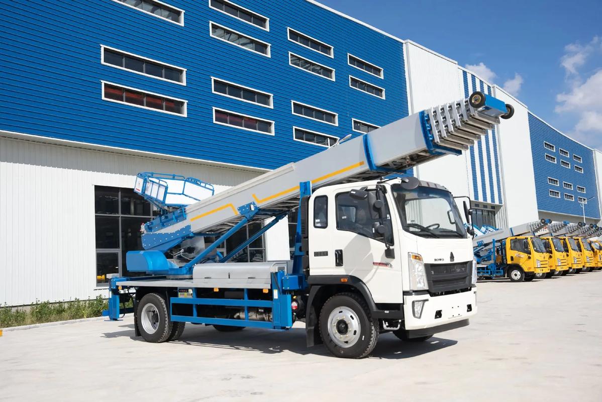 昌江出租云梯车高空作业车 建筑垃圾搬运