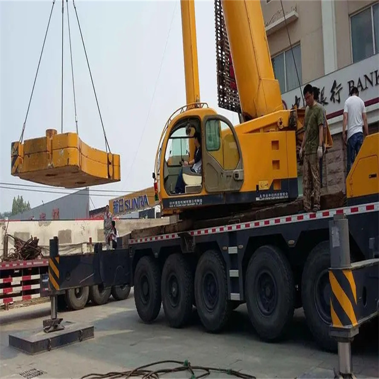 昌江当地吊车出租|机器吊装|75吨|工厂搬迁服务